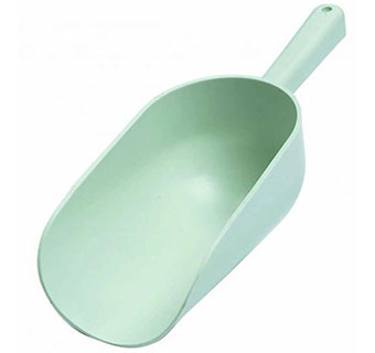 PLASTIC FEED SCOOP - PINT CAPACITY - EACH