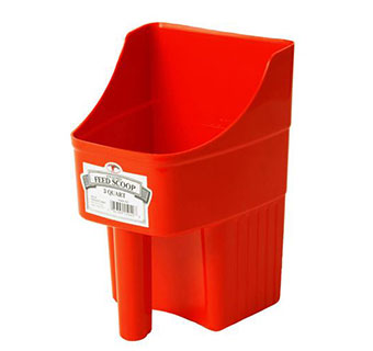 ENCLOSED PLASTIC FEED SCOOP - RED - 3 QUART - EACH
