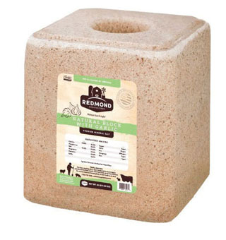 REDMOND NATURAL MINERAL BLOCK WITH GARLIC 44 LB